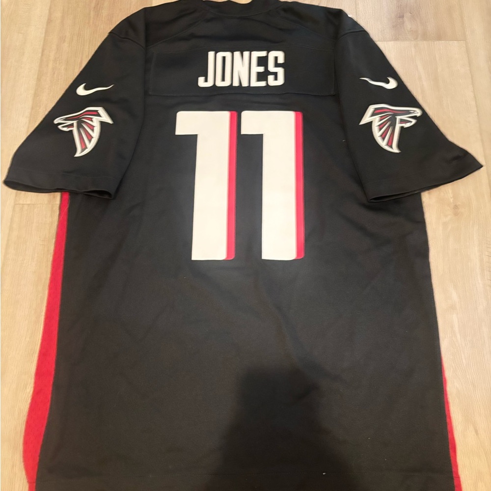 Julio Jones Atlanta Falcons jersey - Picture 4 of 4